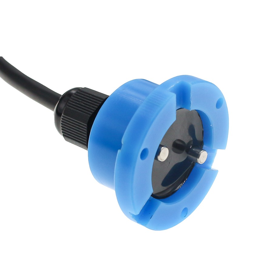 Flange type water immersion sensor
